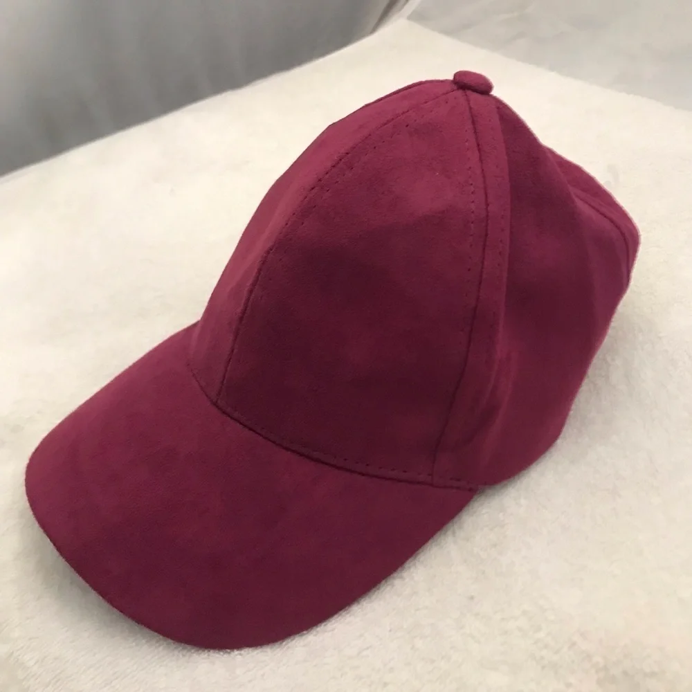Rampage Adjustable Velvet Maroon Cap